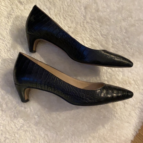 Black Heels - Picture 3 of 4